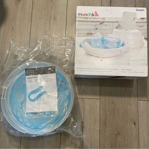 Munchkin Steam Guard Microwave Bottle Sterilizer - Fast‎ & Easy!